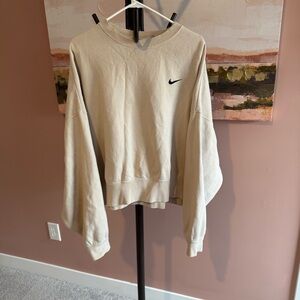 Nike Cropped Oversized Pullover